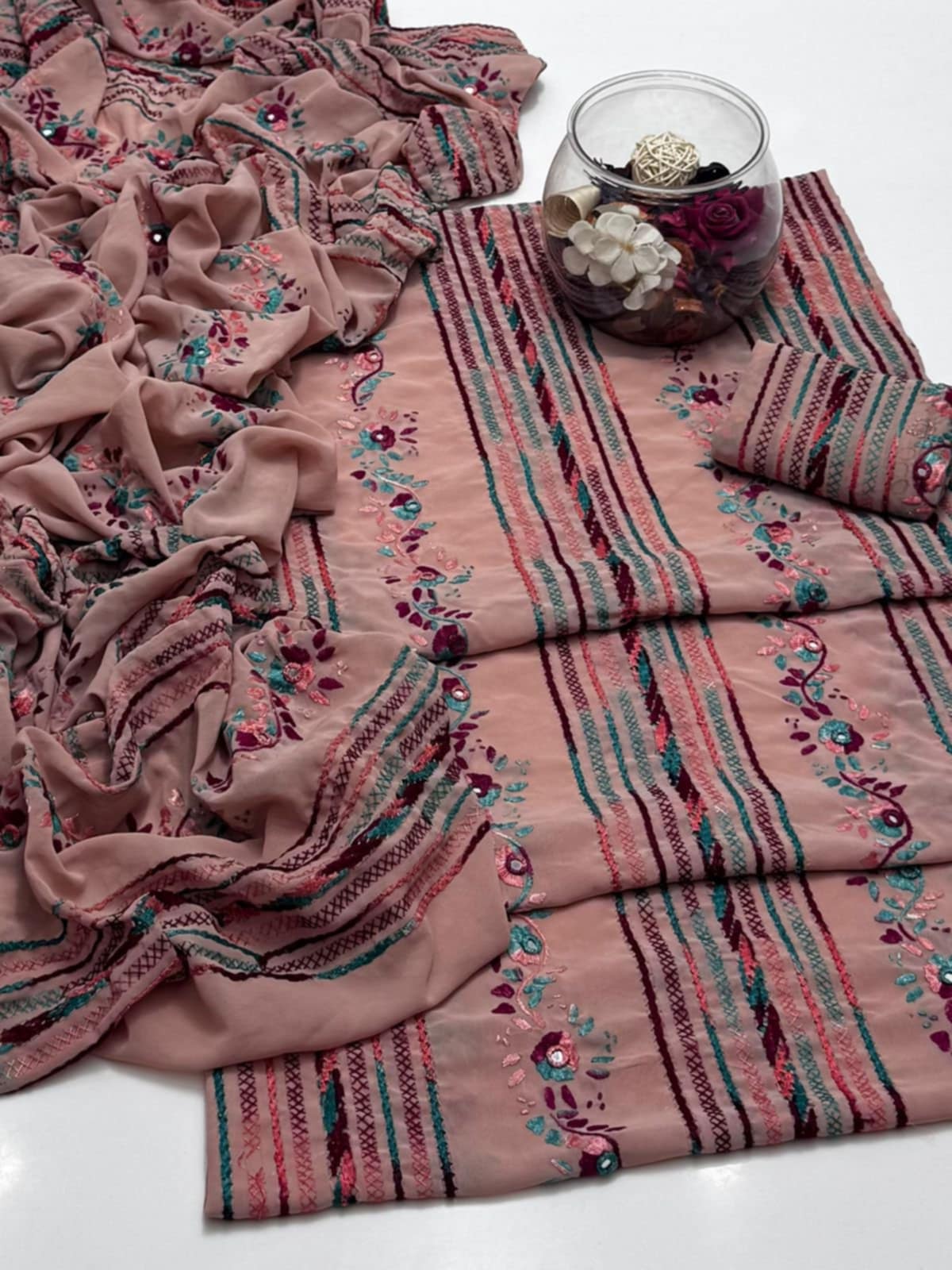 2-Piece Handmade Georgette Paka Tanka Tarkashi