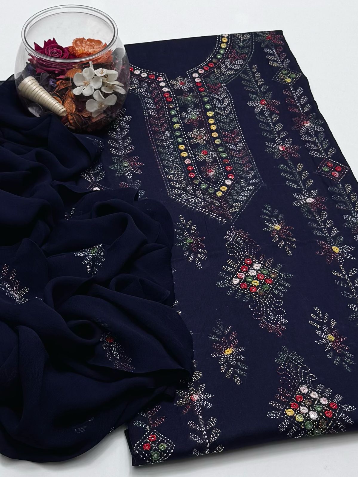 3-Piece Lawn Multicolour Handmade Embroidered Suit