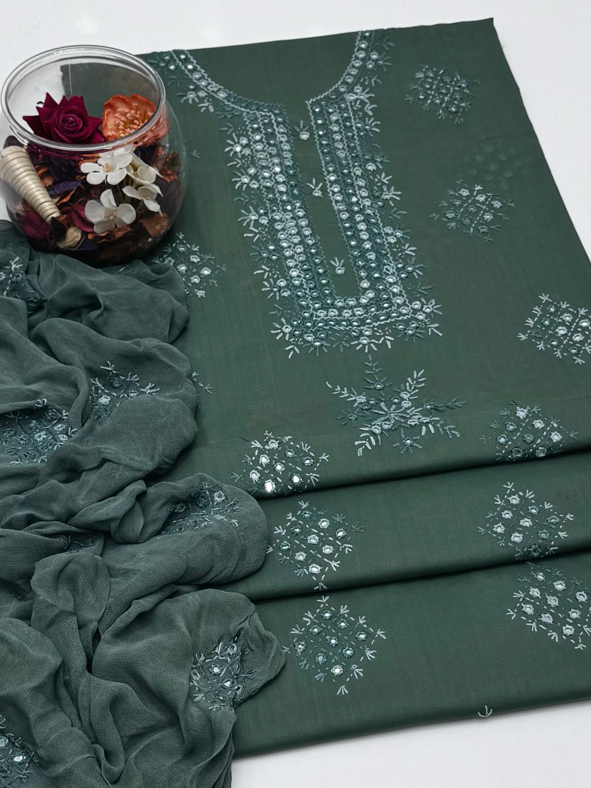 3-Piece Embroidered Handmade Sheesha And Thread Work