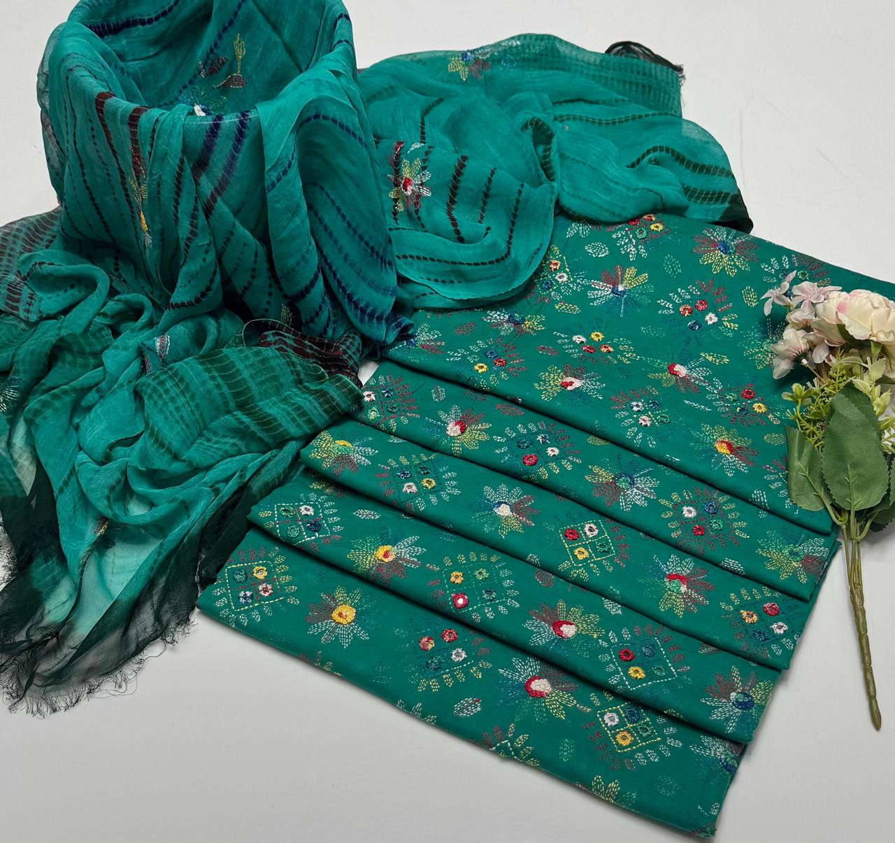 3-Piece Kachabor Embroidery Lawn